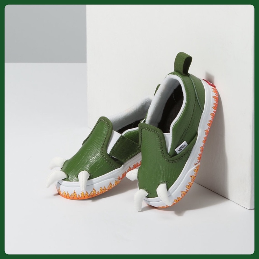 ~~ Vans Toddler Boyzilla Dinosaur shoes ~ Sz. 4 ~~